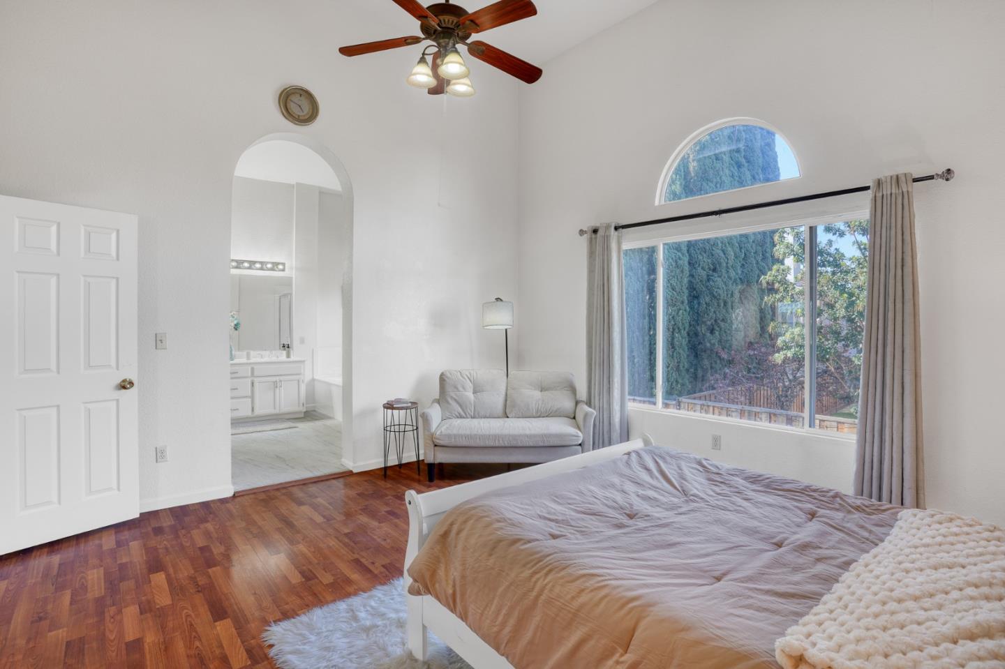 Detail Gallery Image 22 of 50 For 4508 Muledeer Ct, Antioch,  CA 94509 - 4 Beds | 2/1 Baths