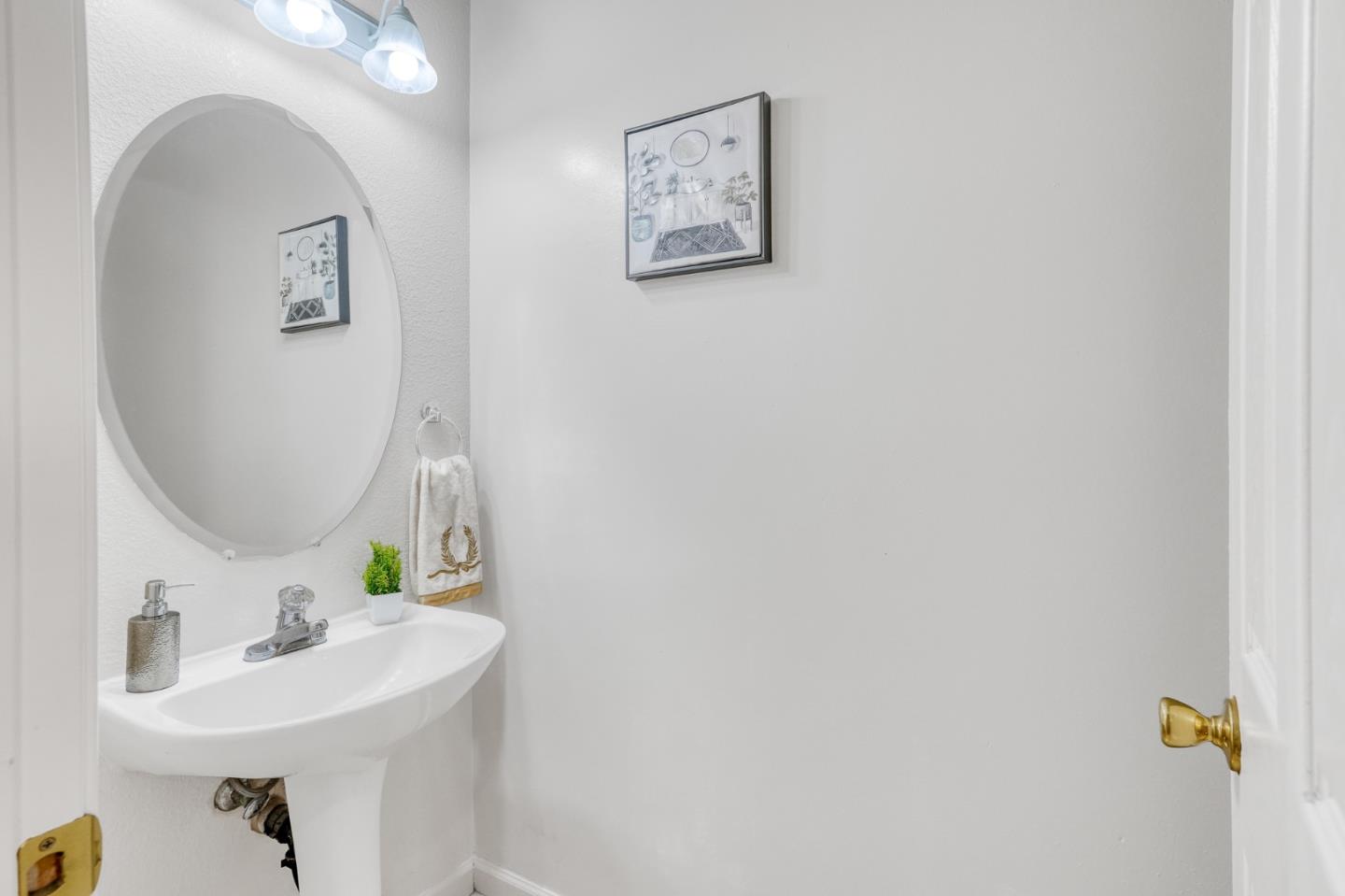 Detail Gallery Image 33 of 50 For 4508 Muledeer Ct, Antioch,  CA 94509 - 4 Beds | 2/1 Baths