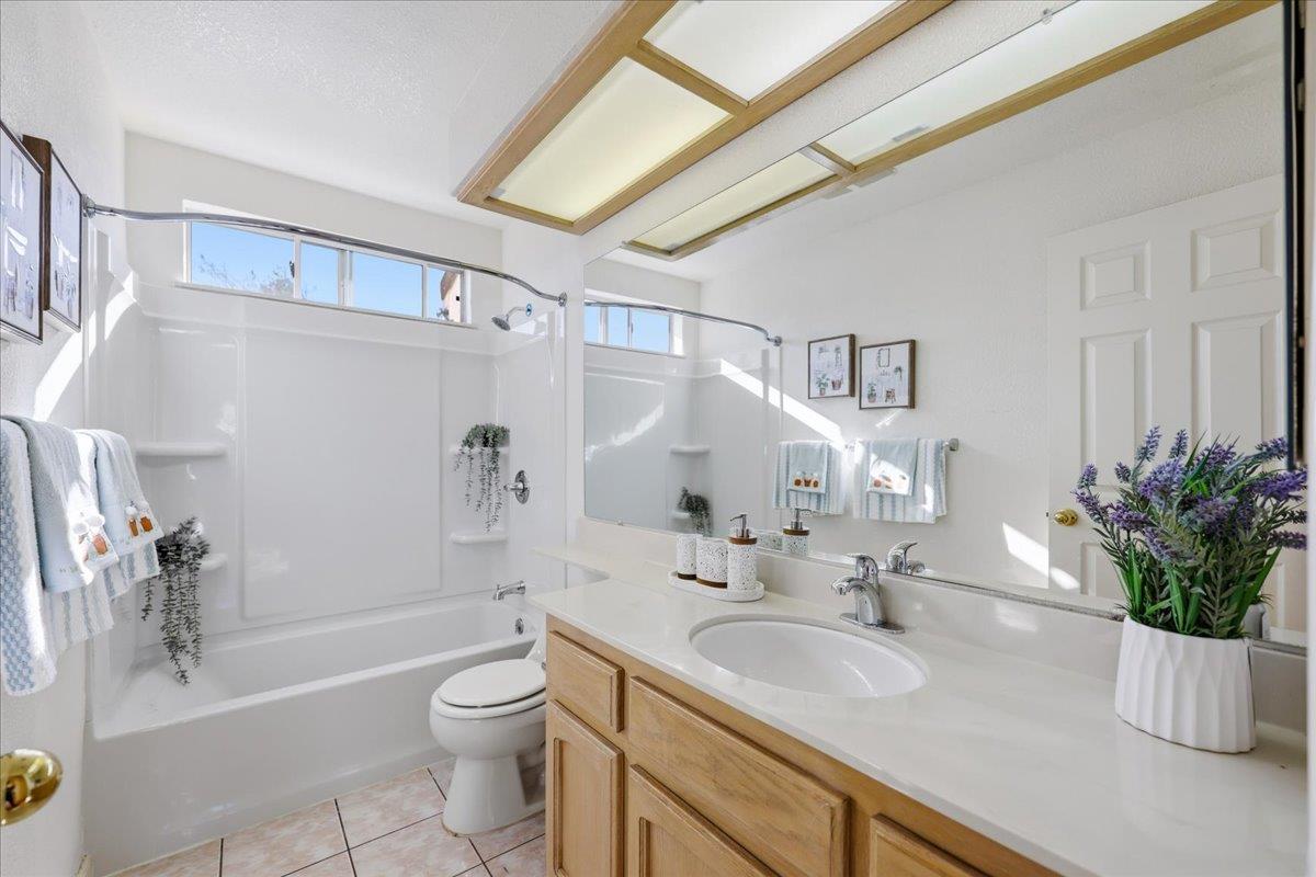 Detail Gallery Image 22 of 27 For 1287 Hazlett Ct, San Jose,  CA 95131 - 4 Beds | 2/1 Baths
