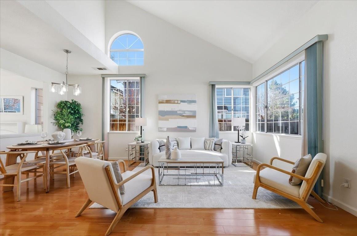 Detail Gallery Image 3 of 27 For 1287 Hazlett Ct, San Jose,  CA 95131 - 4 Beds | 2/1 Baths