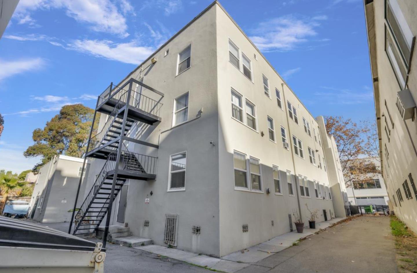 Detail Gallery Image 9 of 19 For 555 S 2nd St, San Jose,  CA 95112 - – Beds | – Baths