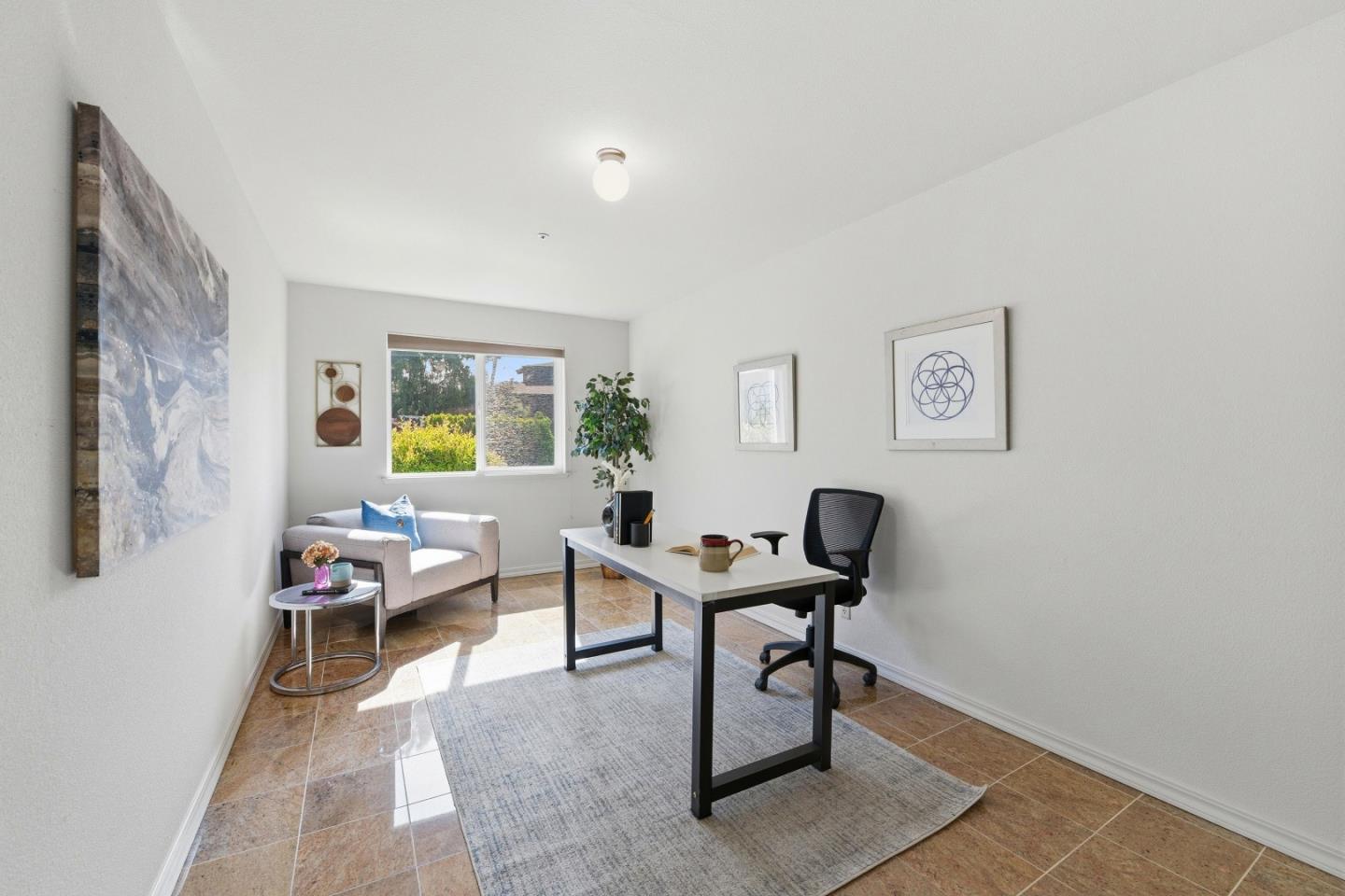 Detail Gallery Image 13 of 60 For 26854 Grandview Ave, Hayward,  CA 94542 - 4 Beds | 2/1 Baths