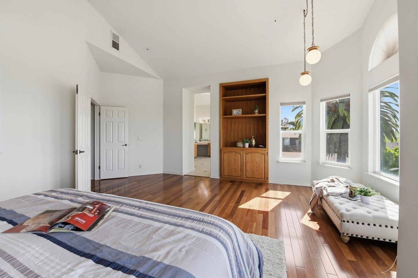 Detail Gallery Image 38 of 60 For 26854 Grandview Ave, Hayward,  CA 94542 - 4 Beds | 2/1 Baths