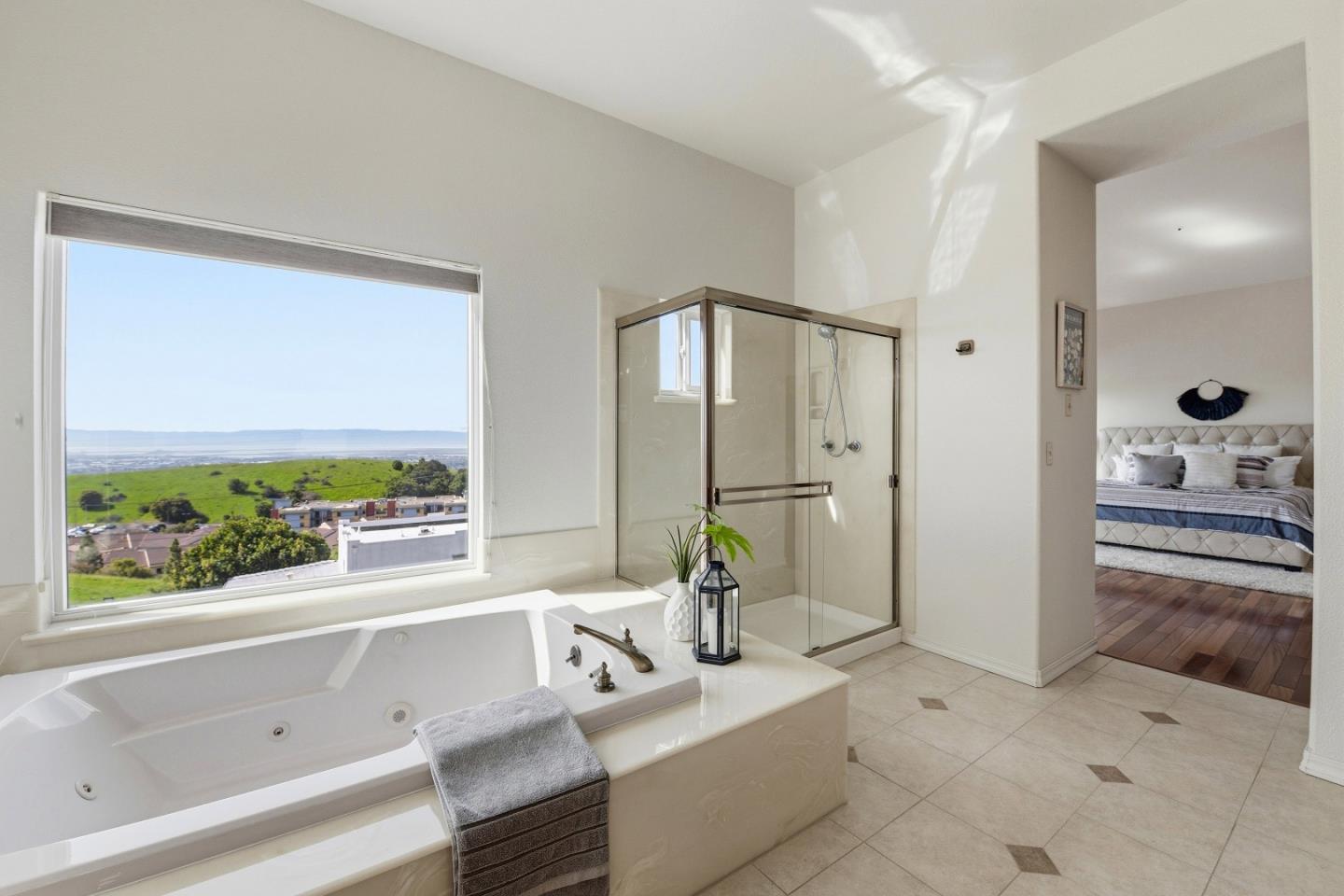 Detail Gallery Image 44 of 60 For 26854 Grandview Ave, Hayward,  CA 94542 - 4 Beds | 2/1 Baths