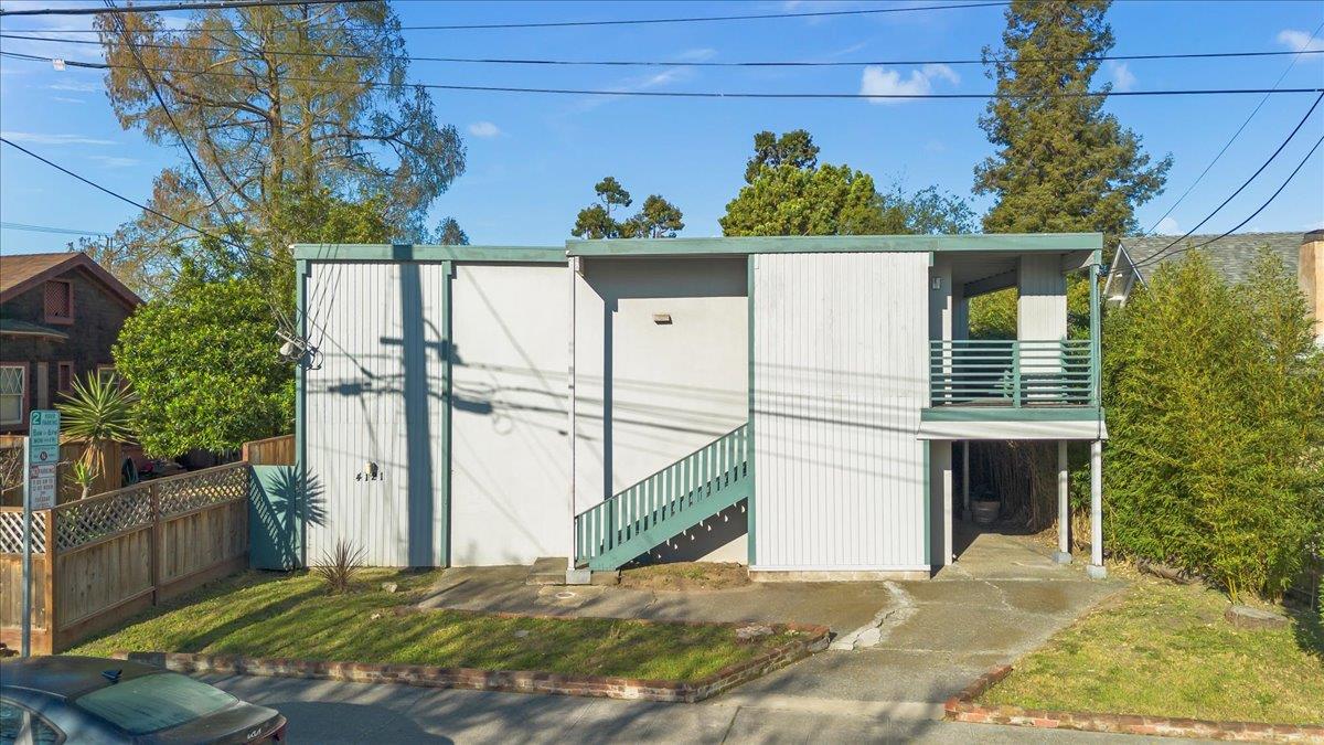 Detail Gallery Image 3 of 19 For 4121 Opal St, Oakland,  CA 94609 - – Beds | – Baths