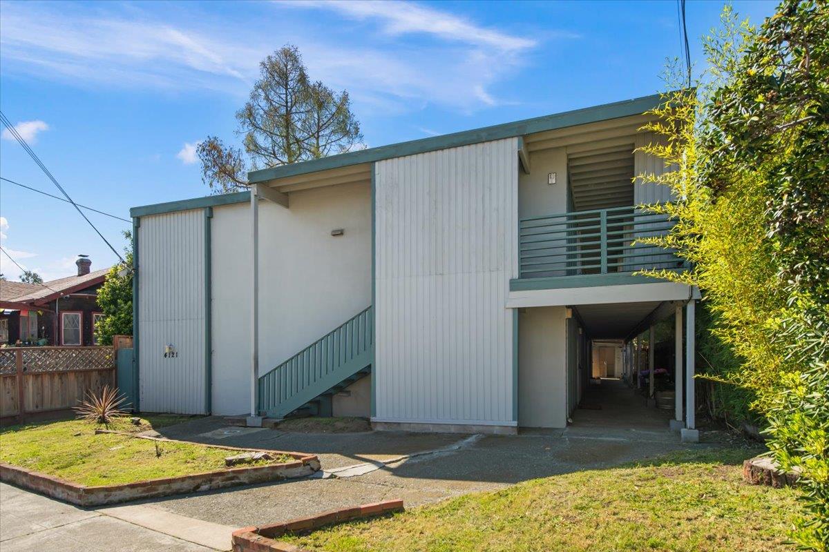 Detail Gallery Image 6 of 19 For 4121 Opal St, Oakland,  CA 94609 - – Beds | – Baths