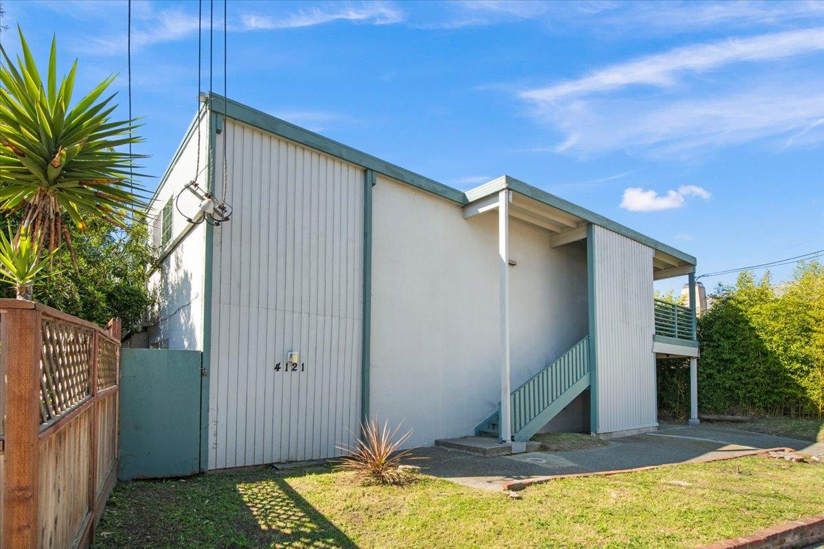 Detail Gallery Image 7 of 19 For 4121 Opal St, Oakland,  CA 94609 - – Beds | – Baths