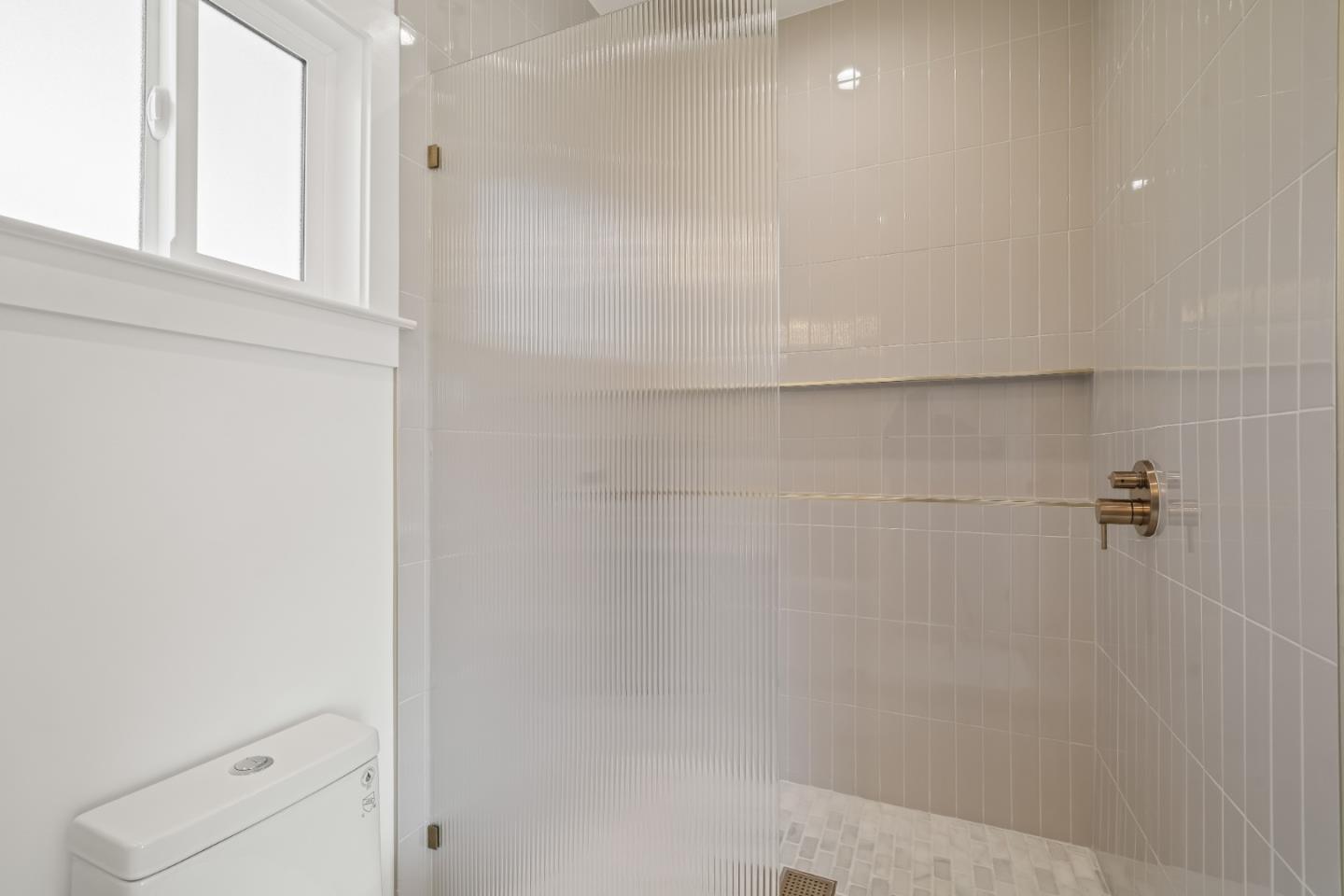 Detail Gallery Image 18 of 67 For 876 San Felipe Ave, San Bruno,  CA 94066 - 4 Beds | 4 Baths