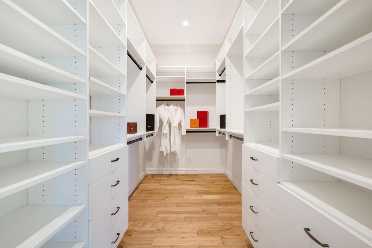 Detail Gallery Image 31 of 47 For 16781 Littlefield Ln, Los Gatos,  CA 95032 - 6 Beds | 5/2 Baths