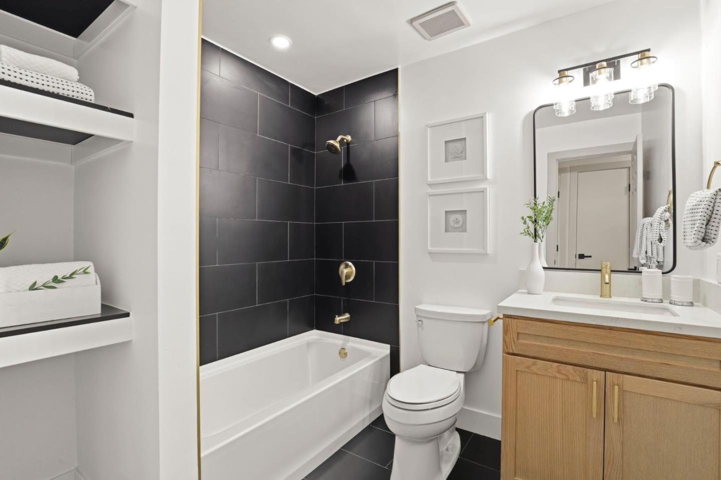 Detail Gallery Image 16 of 24 For 2363 Brushglen Way, San Jose,  CA 95133 - 3 Beds | 2 Baths