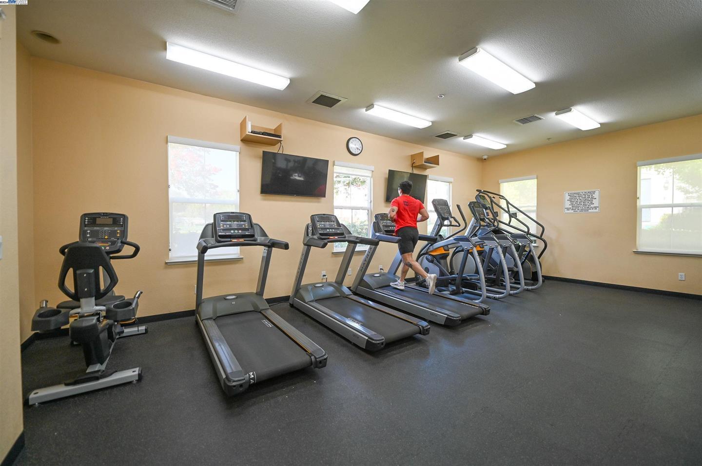 Detail Gallery Image 44 of 52 For 554 Dovecote Ln #2,  Livermore,  CA 94551 - 2 Beds | 2 Baths