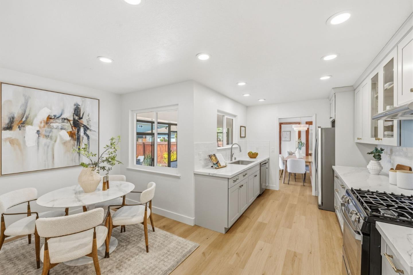 Detail Gallery Image 22 of 74 For 239 Prague St, San Mateo,  CA 94401 - 3 Beds | 2 Baths