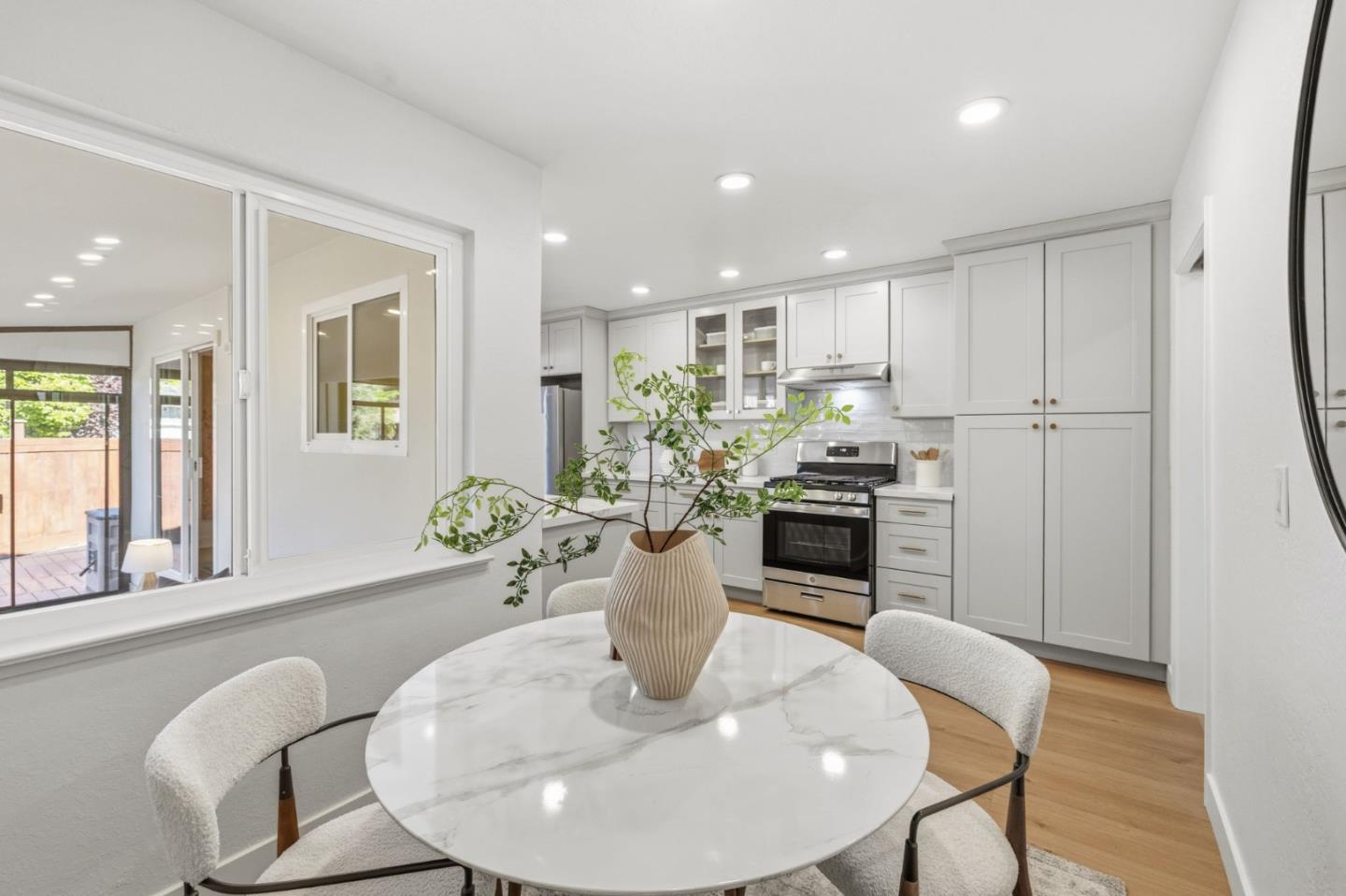 Detail Gallery Image 24 of 74 For 239 Prague St, San Mateo,  CA 94401 - 3 Beds | 2 Baths