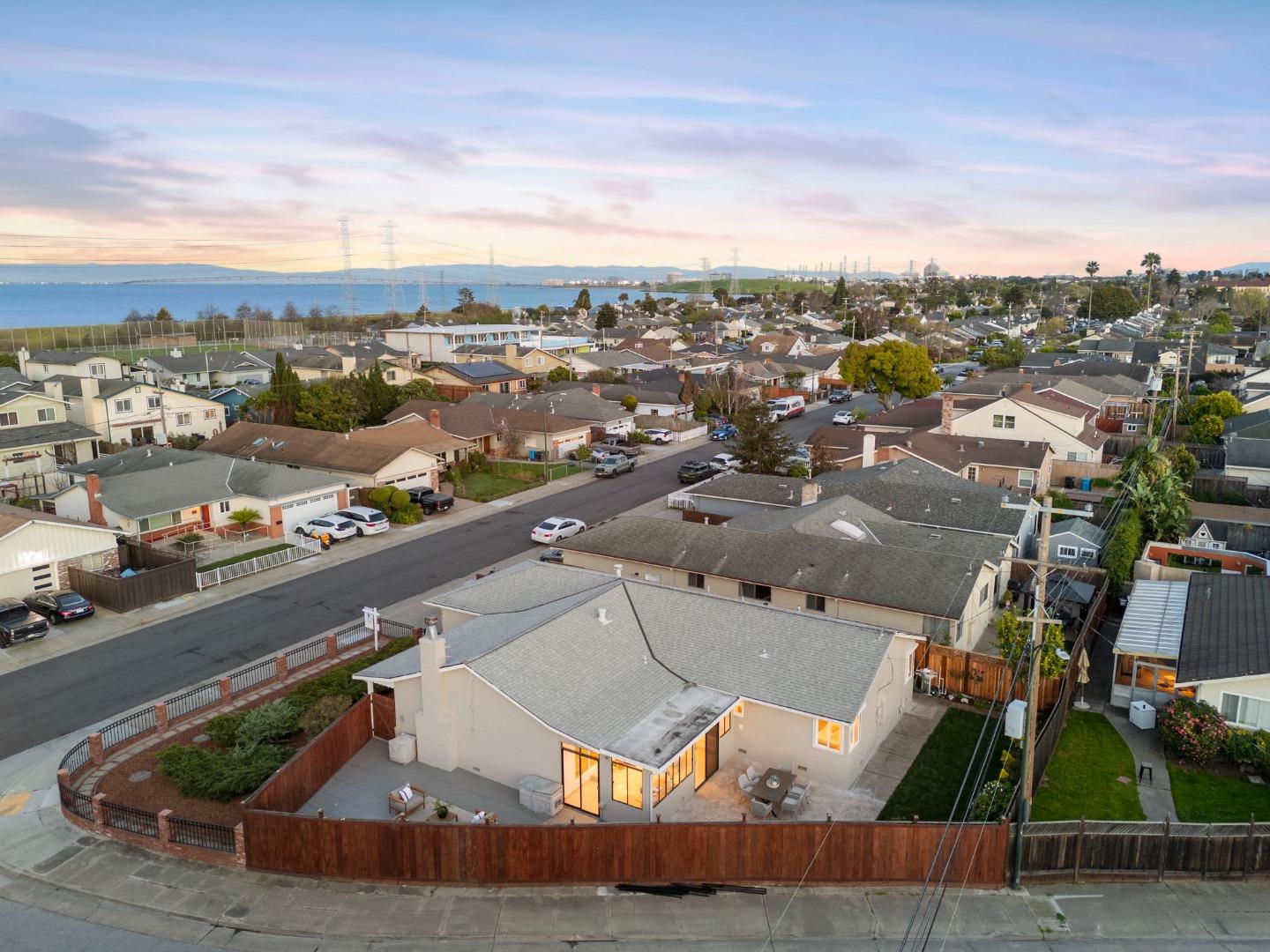 Detail Gallery Image 63 of 74 For 239 Prague St, San Mateo,  CA 94401 - 3 Beds | 2 Baths