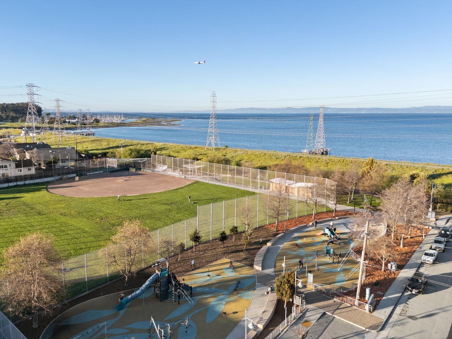 Detail Gallery Image 73 of 74 For 239 Prague St, San Mateo,  CA 94401 - 3 Beds | 2 Baths