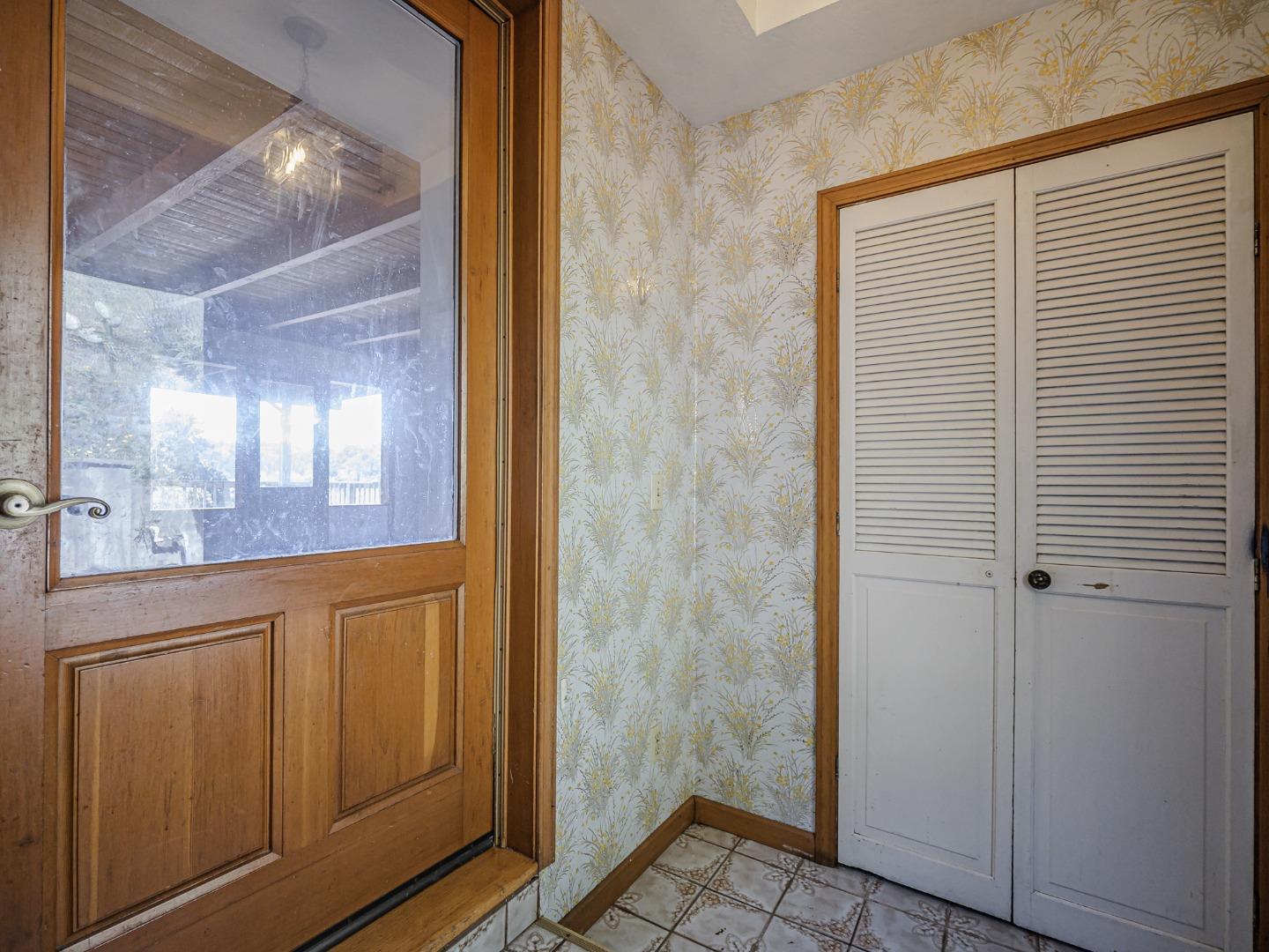 Detail Gallery Image 20 of 59 For 2004 Ocean Street Ext, Santa Cruz,  CA 95060 - 4 Beds | 2/1 Baths