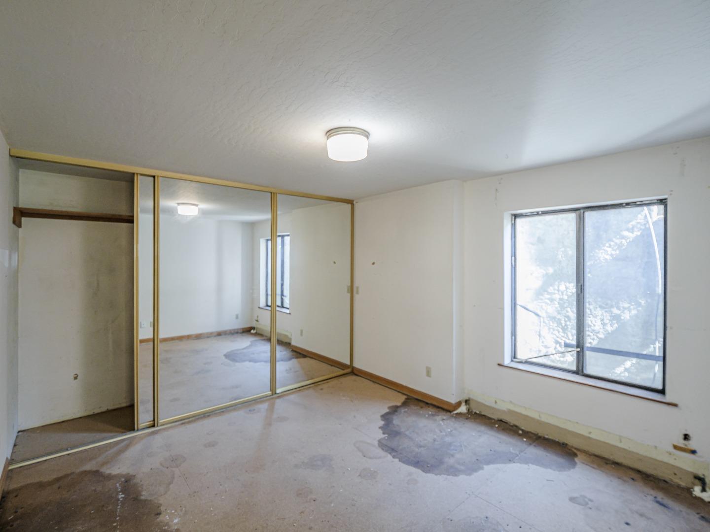 Detail Gallery Image 54 of 59 For 2004 Ocean Street Ext, Santa Cruz,  CA 95060 - 4 Beds | 2/1 Baths