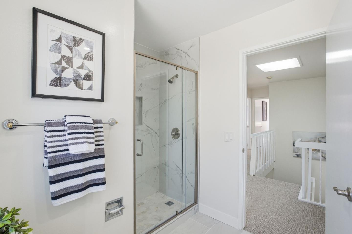 Detail Gallery Image 31 of 67 For 315 Carlos Ave, Redwood City,  CA 94061 - 3 Beds | 2/1 Baths