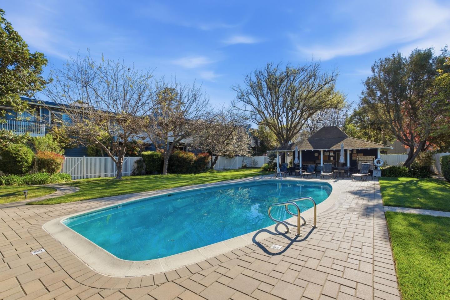 Detail Gallery Image 56 of 67 For 315 Carlos Ave, Redwood City,  CA 94061 - 3 Beds | 2/1 Baths