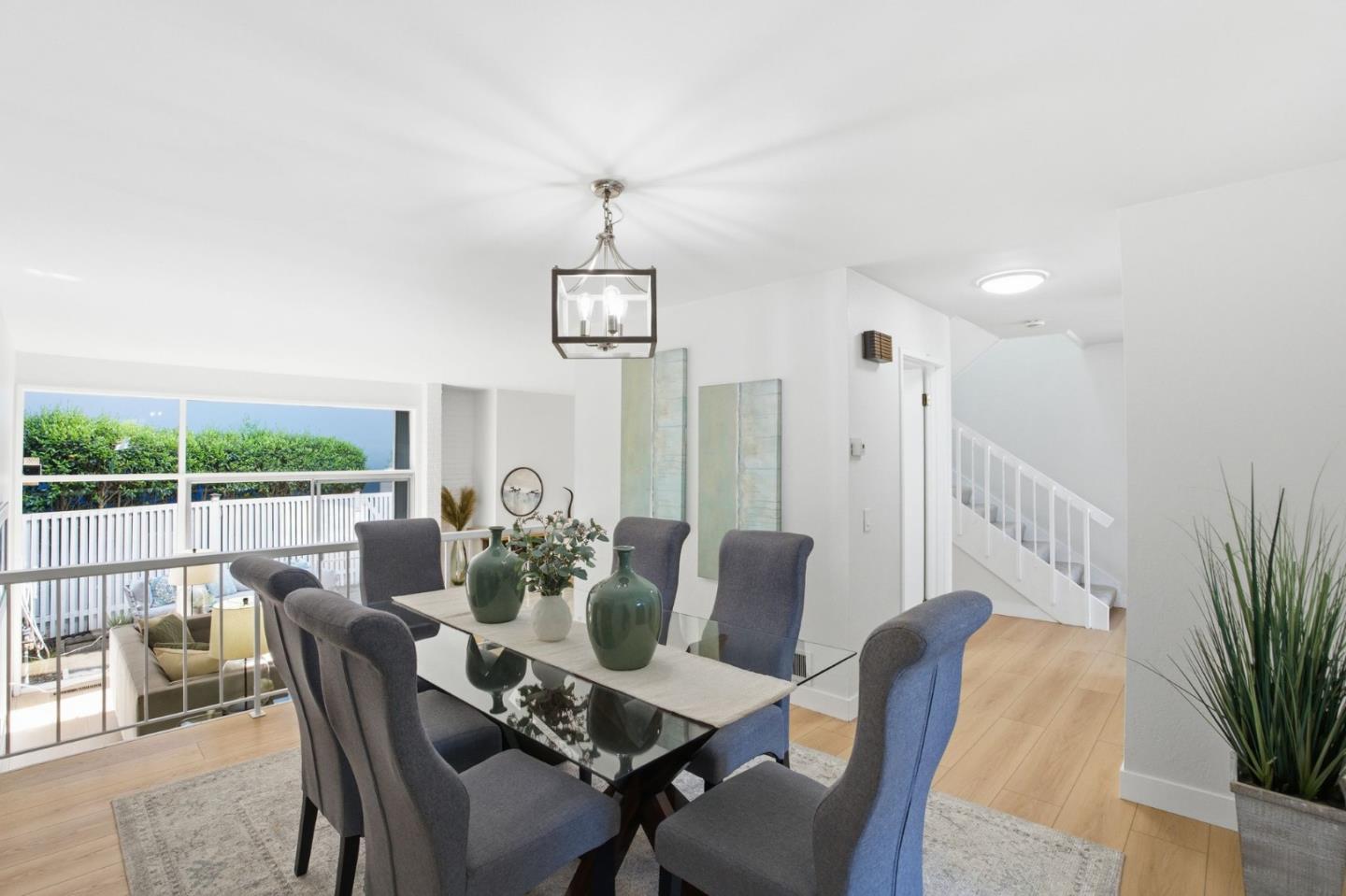 Detail Gallery Image 6 of 67 For 315 Carlos Ave, Redwood City,  CA 94061 - 3 Beds | 2/1 Baths