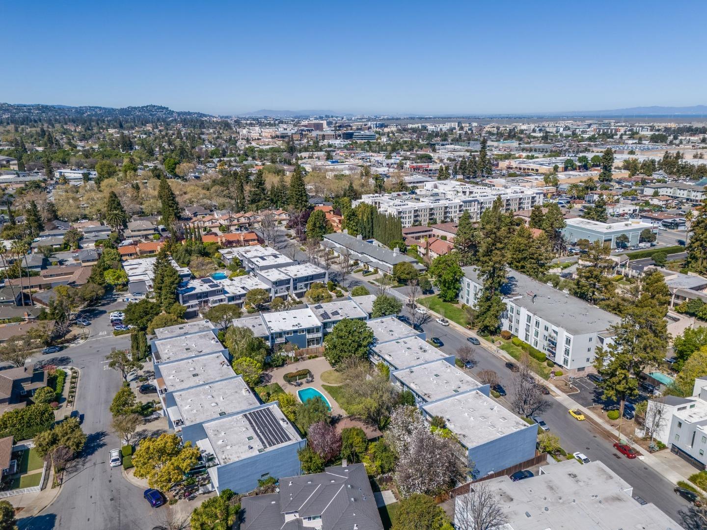 Detail Gallery Image 64 of 67 For 315 Carlos Ave, Redwood City,  CA 94061 - 3 Beds | 2/1 Baths