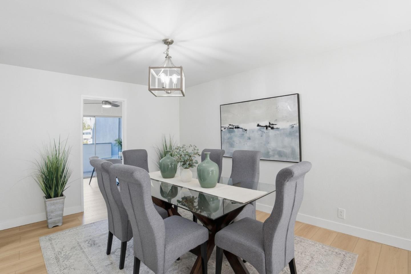 Detail Gallery Image 8 of 67 For 315 Carlos Ave, Redwood City,  CA 94061 - 3 Beds | 2/1 Baths