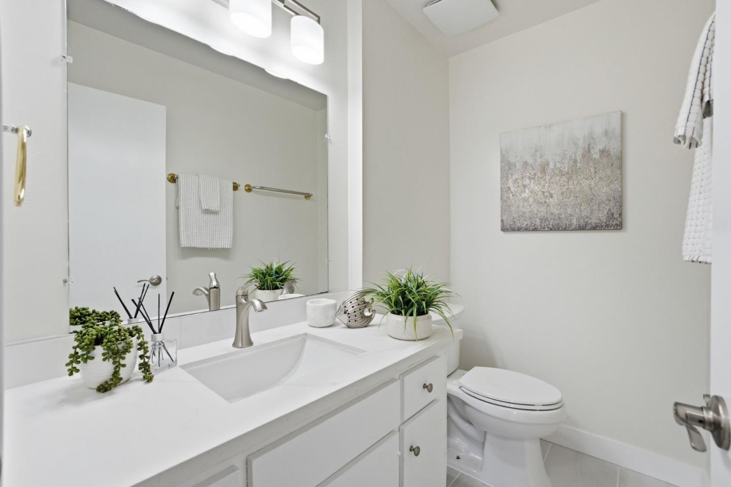 Detail Gallery Image 9 of 67 For 315 Carlos Ave, Redwood City,  CA 94061 - 3 Beds | 2/1 Baths