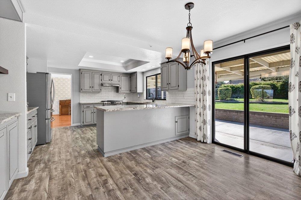 Detail Gallery Image 17 of 75 For 913 Ridgemark Dr, Hollister,  CA 95023 - 3 Beds | 2/1 Baths