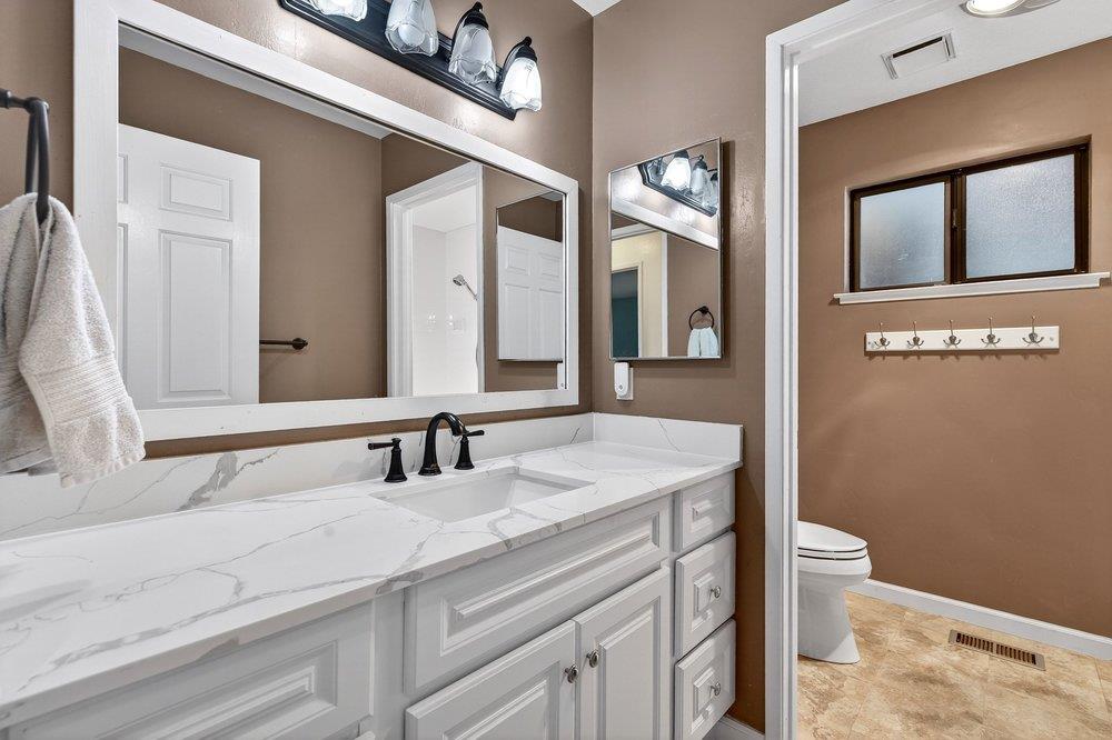 Detail Gallery Image 29 of 75 For 913 Ridgemark Dr, Hollister,  CA 95023 - 3 Beds | 2/1 Baths