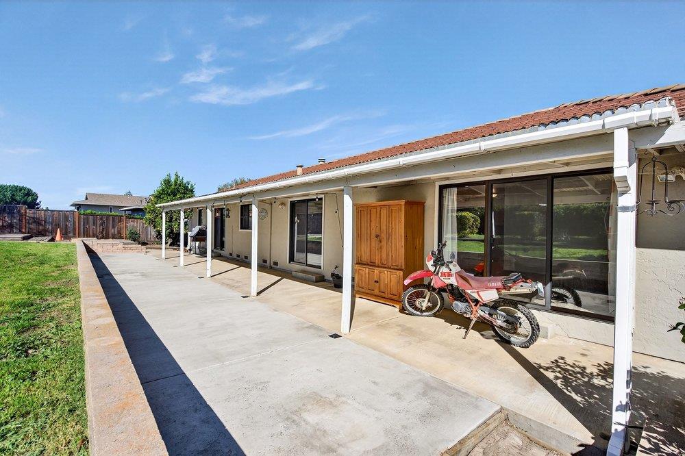 Detail Gallery Image 47 of 75 For 913 Ridgemark Dr, Hollister,  CA 95023 - 3 Beds | 2/1 Baths