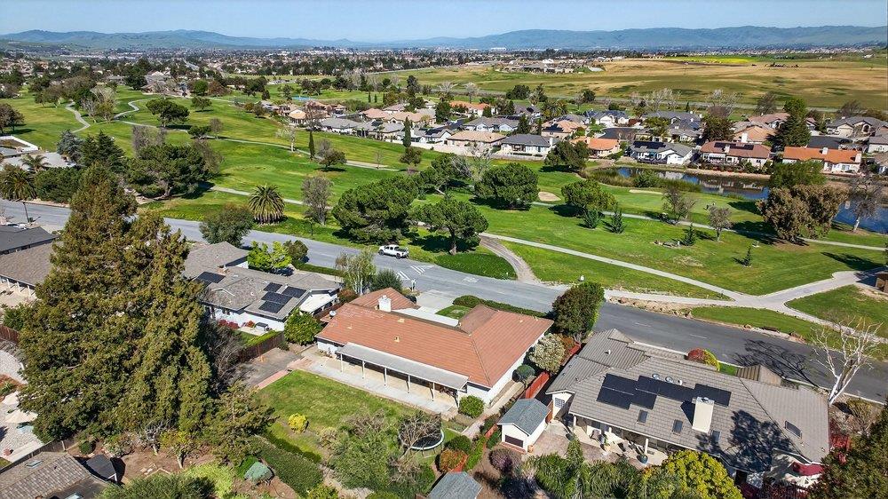 Detail Gallery Image 56 of 75 For 913 Ridgemark Dr, Hollister,  CA 95023 - 3 Beds | 2/1 Baths