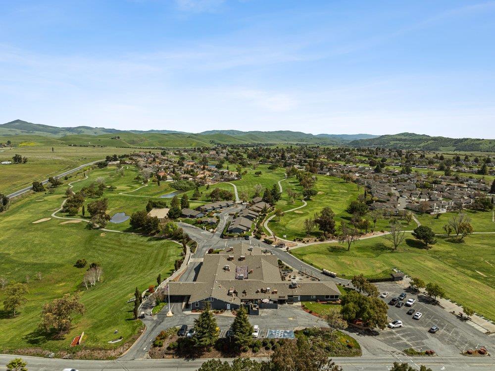 Detail Gallery Image 66 of 75 For 913 Ridgemark Dr, Hollister,  CA 95023 - 3 Beds | 2/1 Baths