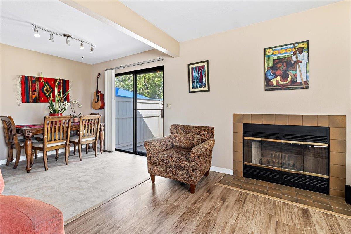 Detail Gallery Image 9 of 25 For 201 Silver Leaf Dr a,  Watsonville,  CA 95076 - 2 Beds | 1/1 Baths