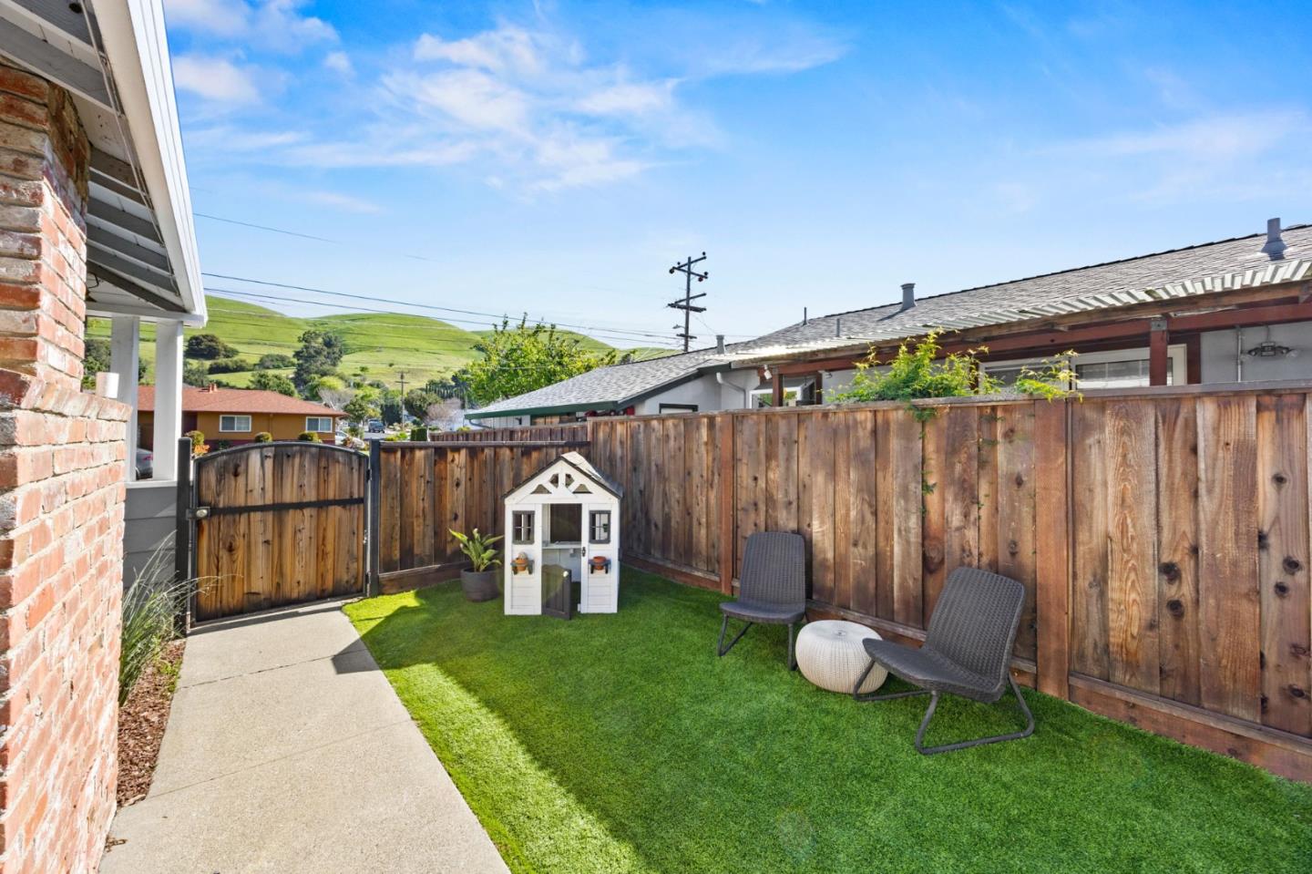 Detail Gallery Image 23 of 28 For 31355 Hugh Way, Hayward,  CA 94544 - 3 Beds | 2 Baths