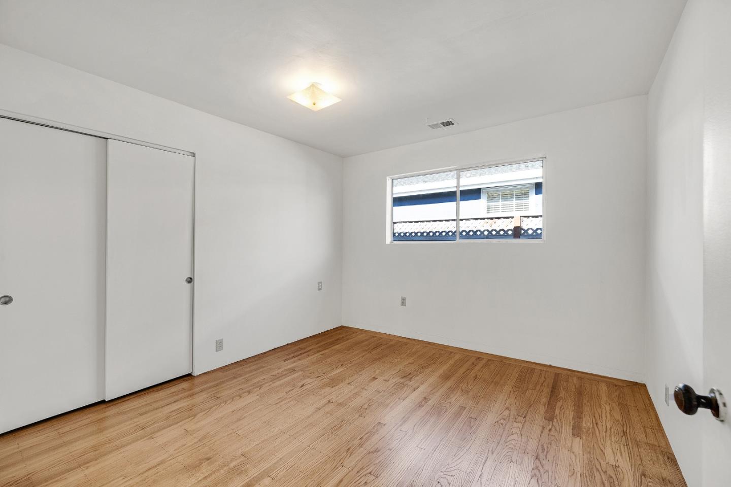 Detail Gallery Image 7 of 22 For 817 Circle Ct, South San Francisco,  CA 94080 - 4 Beds | 1 Baths