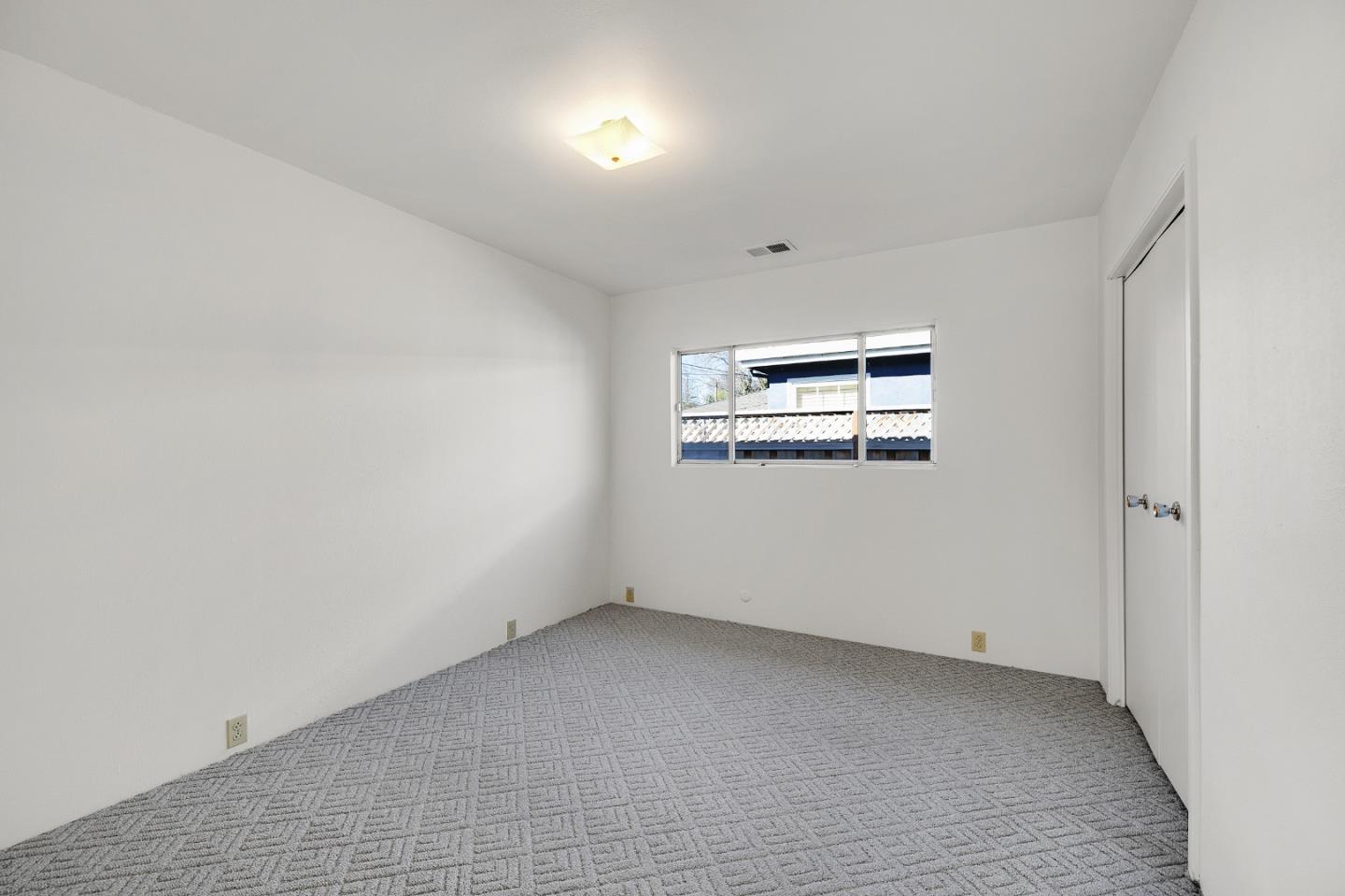 Detail Gallery Image 8 of 22 For 817 Circle Ct, South San Francisco,  CA 94080 - 4 Beds | 1 Baths