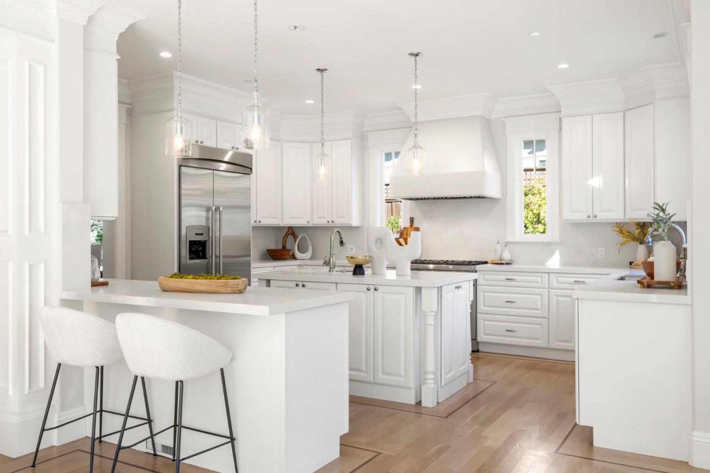 Detail Gallery Image 18 of 84 For 1425 Benito Ave, Burlingame,  CA 94010 - 5 Beds | 4/1 Baths