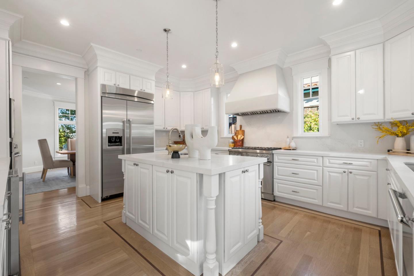 Detail Gallery Image 20 of 84 For 1425 Benito Ave, Burlingame,  CA 94010 - 5 Beds | 4/1 Baths