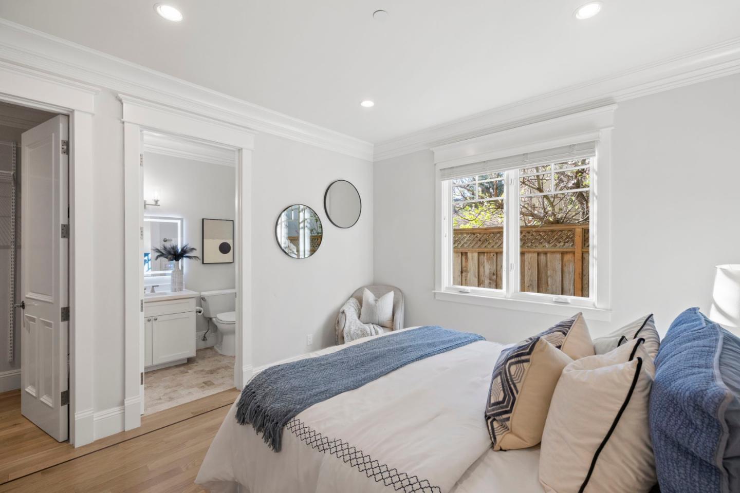 Detail Gallery Image 31 of 84 For 1425 Benito Ave, Burlingame,  CA 94010 - 5 Beds | 4/1 Baths
