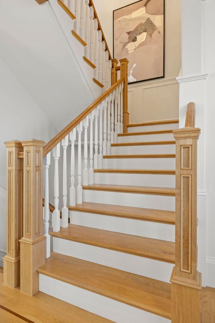 Detail Gallery Image 34 of 84 For 1425 Benito Ave, Burlingame,  CA 94010 - 5 Beds | 4/1 Baths