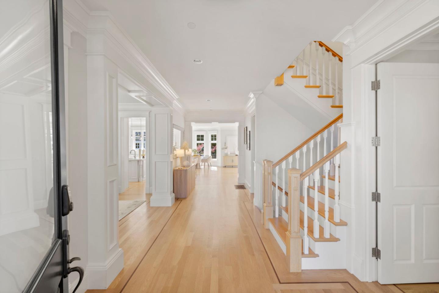 Detail Gallery Image 5 of 84 For 1425 Benito Ave, Burlingame,  CA 94010 - 5 Beds | 4/1 Baths