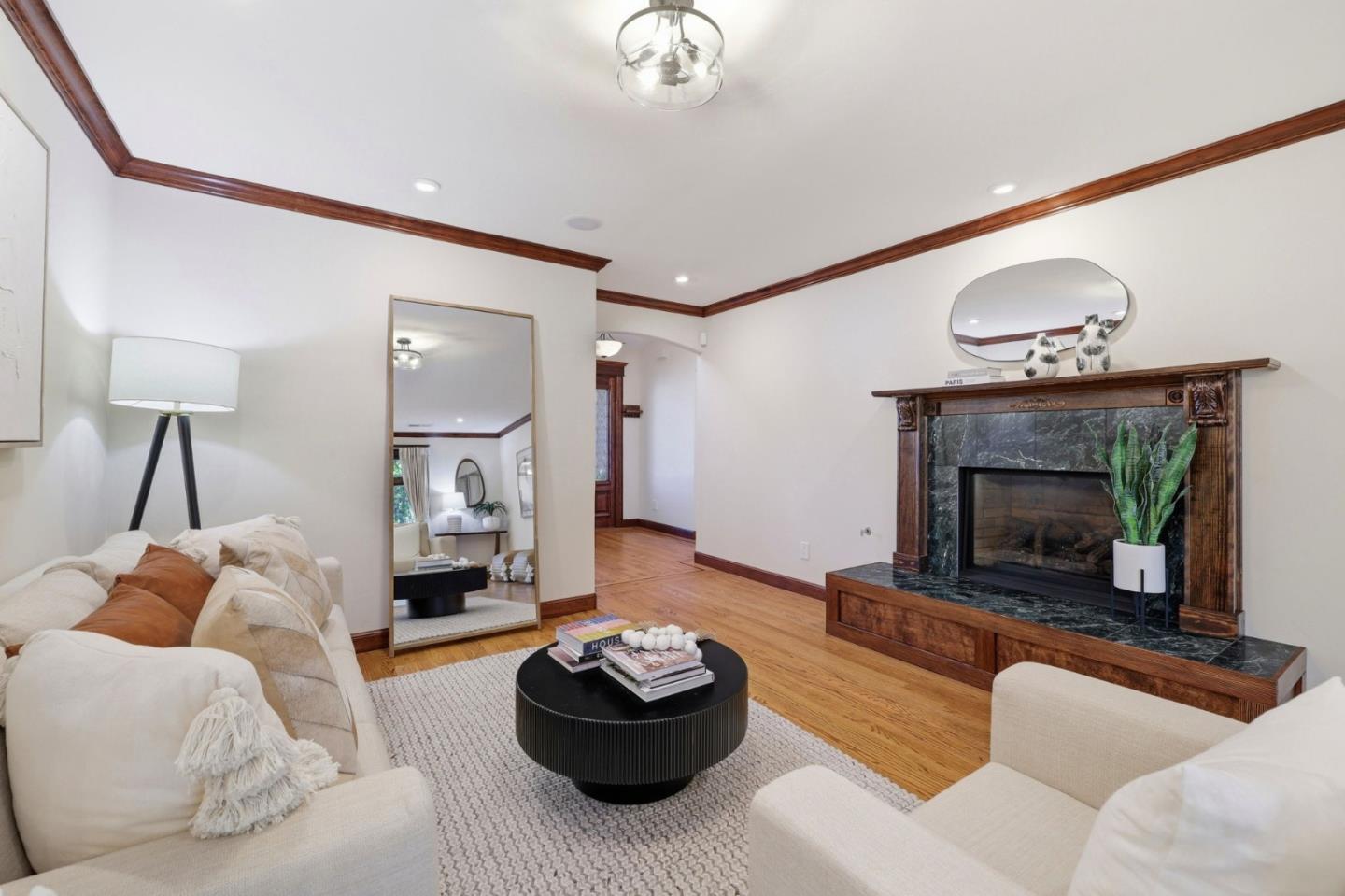 Detail Gallery Image 8 of 45 For 311 W Hillsdale Blvd, San Mateo,  CA 94403 - 3 Beds | 2/1 Baths