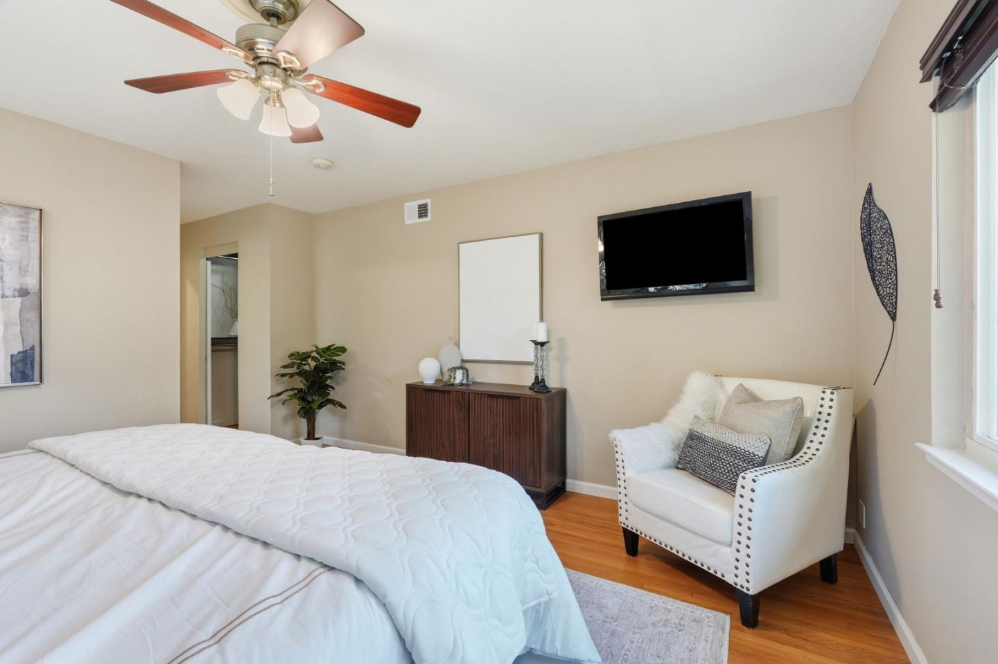 Detail Gallery Image 22 of 57 For 1523 Shaw Dr, San Jose,  CA 95118 - 4 Beds | 2/1 Baths