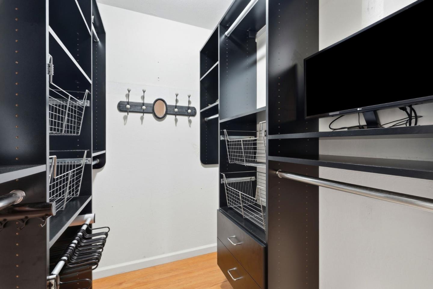 Detail Gallery Image 25 of 57 For 1523 Shaw Dr, San Jose,  CA 95118 - 4 Beds | 2/1 Baths