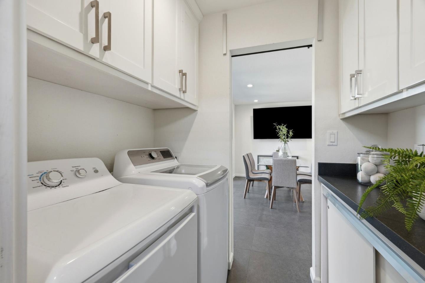 Detail Gallery Image 32 of 57 For 1523 Shaw Dr, San Jose,  CA 95118 - 4 Beds | 2/1 Baths