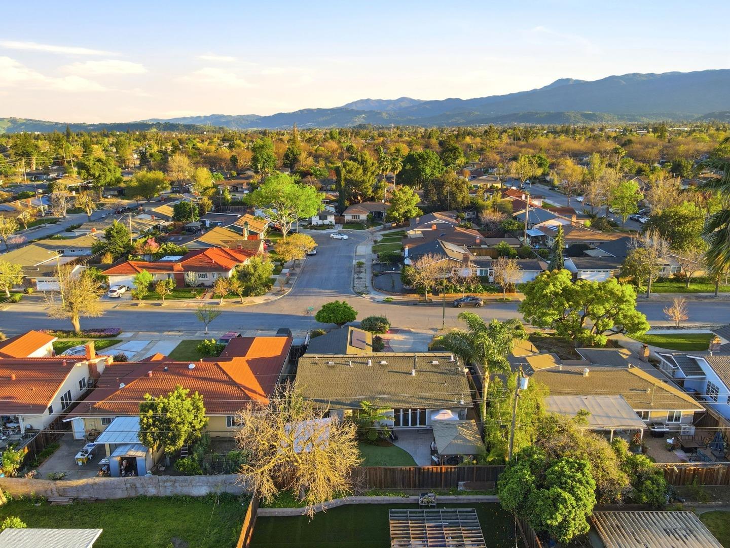 Detail Gallery Image 55 of 57 For 1523 Shaw Dr, San Jose,  CA 95118 - 4 Beds | 2/1 Baths