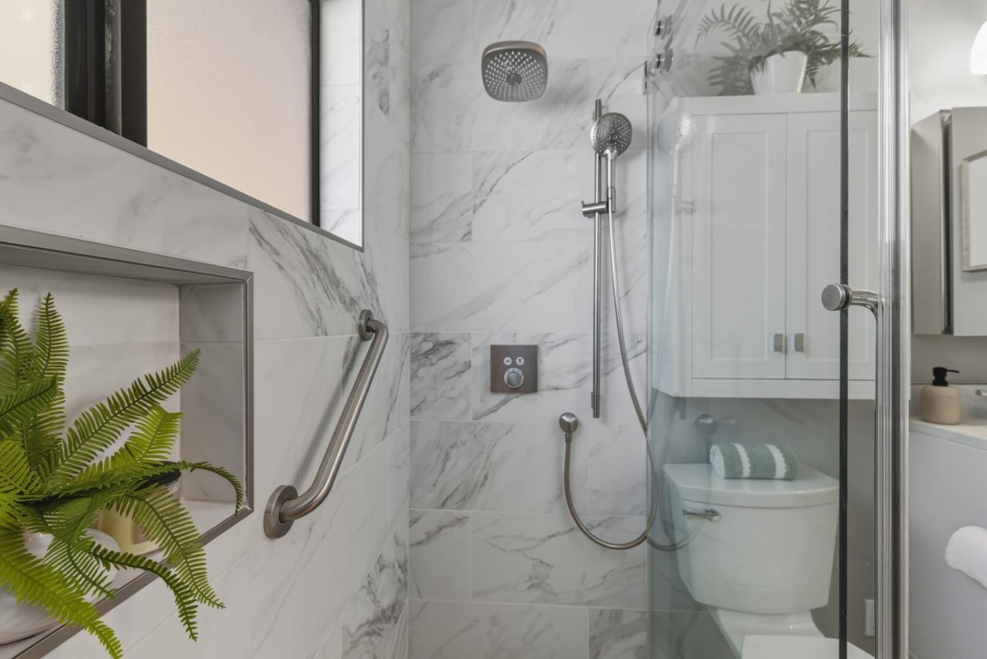 Detail Gallery Image 21 of 59 For 1761 Klamath Ave, San Mateo,  CA 94403 - 3 Beds | 2/1 Baths