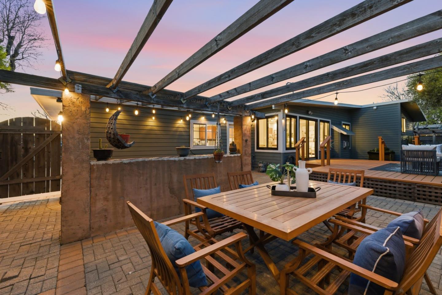 Detail Gallery Image 44 of 59 For 1761 Klamath Ave, San Mateo,  CA 94403 - 3 Beds | 2/1 Baths