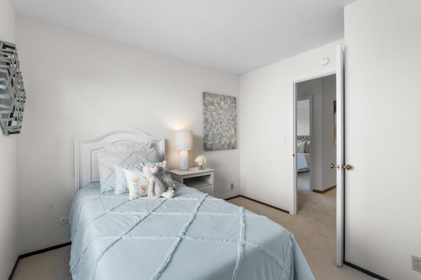 Detail Gallery Image 25 of 30 For 4112 Marsten Ave, Belmont,  CA 94002 - 4 Beds | 2/1 Baths