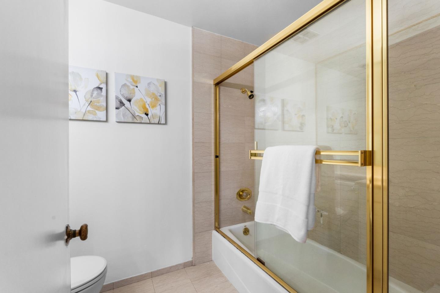 Detail Gallery Image 26 of 30 For 4112 Marsten Ave, Belmont,  CA 94002 - 4 Beds | 2/1 Baths